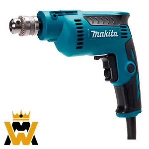 Taladro Makita DP2010 370 W 6,5 mm, muy rápido, ideal para taladrados en aluminio y metal. Taladro que por su pequeño tamaño facilita los trabajos en lugares de difícil acceso. Velocidad variable de 0 - 4.200 Rpm.